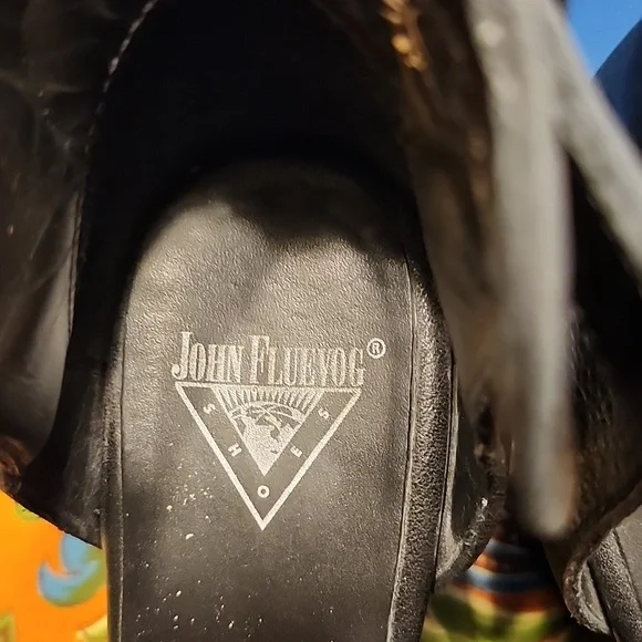 John Fluevog Black Zoomies - Picture 9 of 10